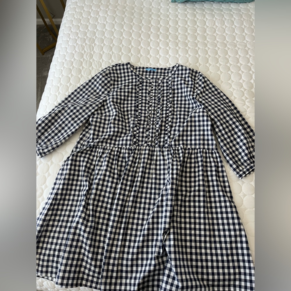 Adorable gingham Draper James dress